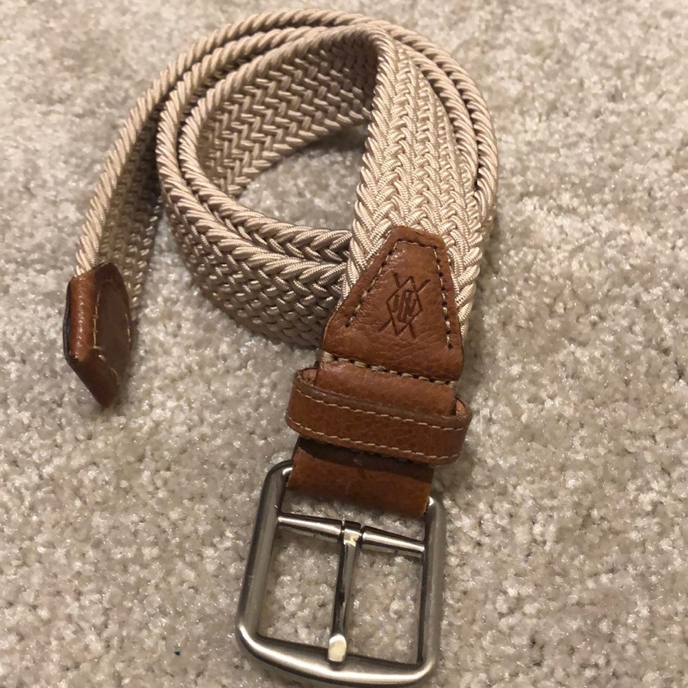 Like new stretchy cloth belt